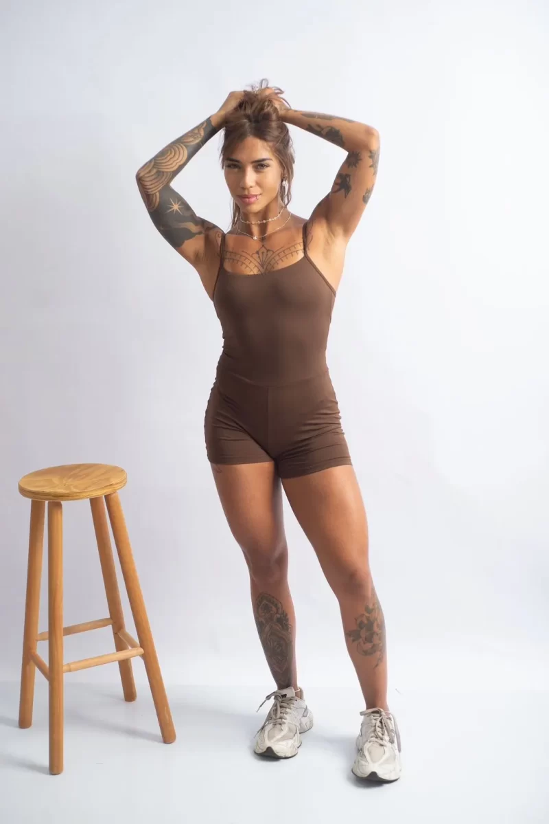 MACAQUINHO SARA MARROM