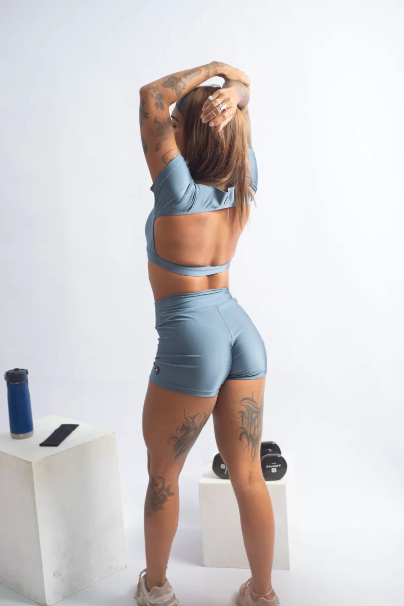 TOP BLUSA CUT OUT ACINZENTADO - Imagem 3